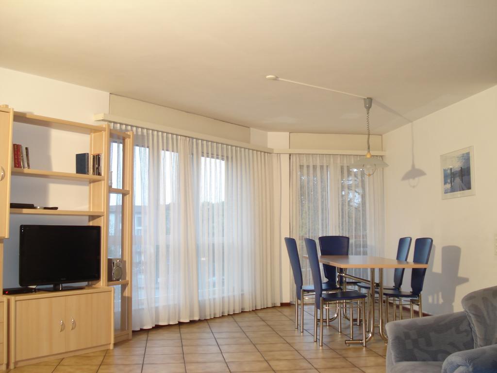 Apart Holidays - Residenza Flora Локарно Стая снимка