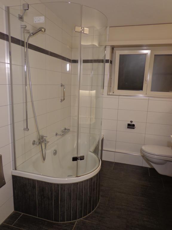 Apart Holidays - Residenza Flora Локарно Стая снимка